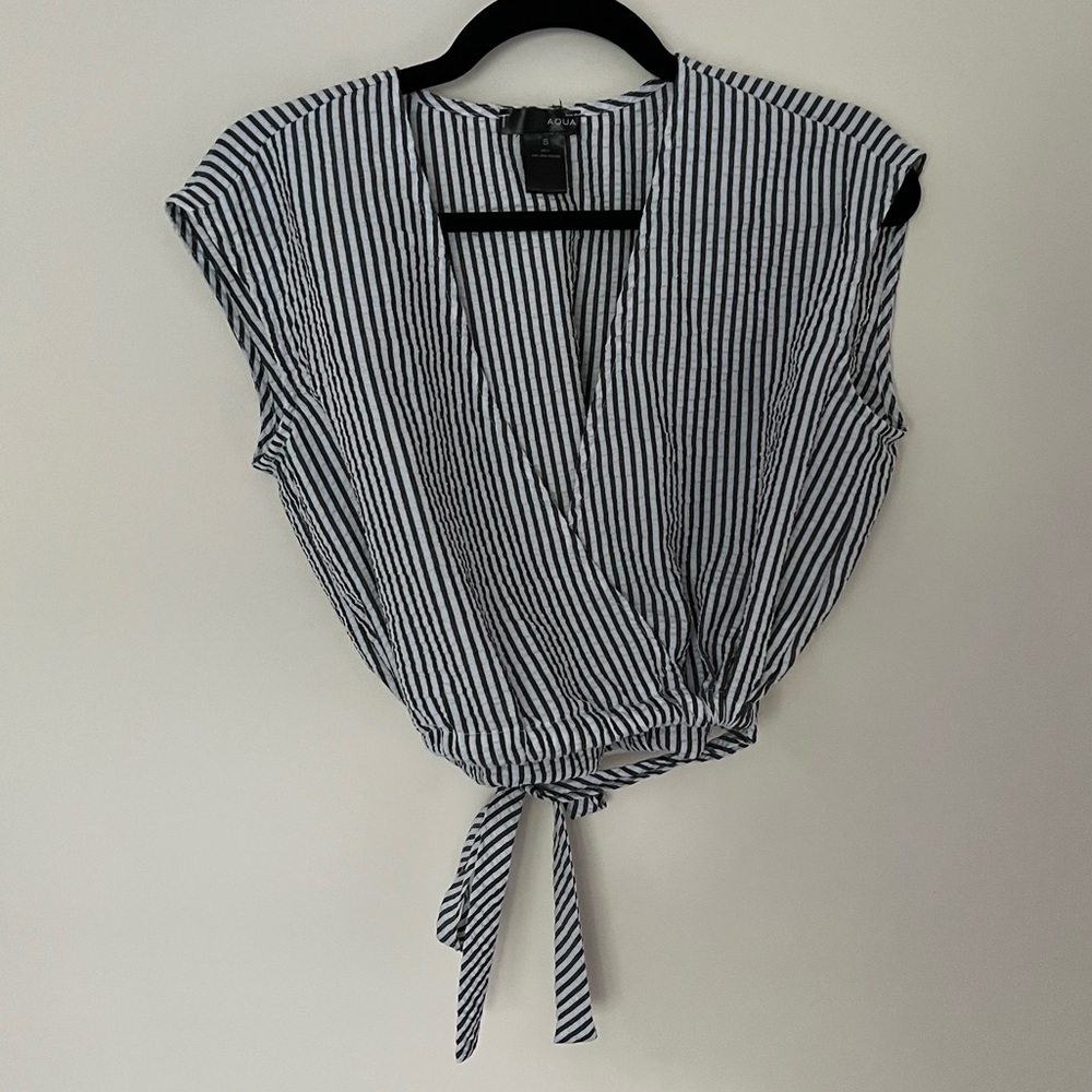 Aqua Seersucker V-neck Top - Picture 1 of 4